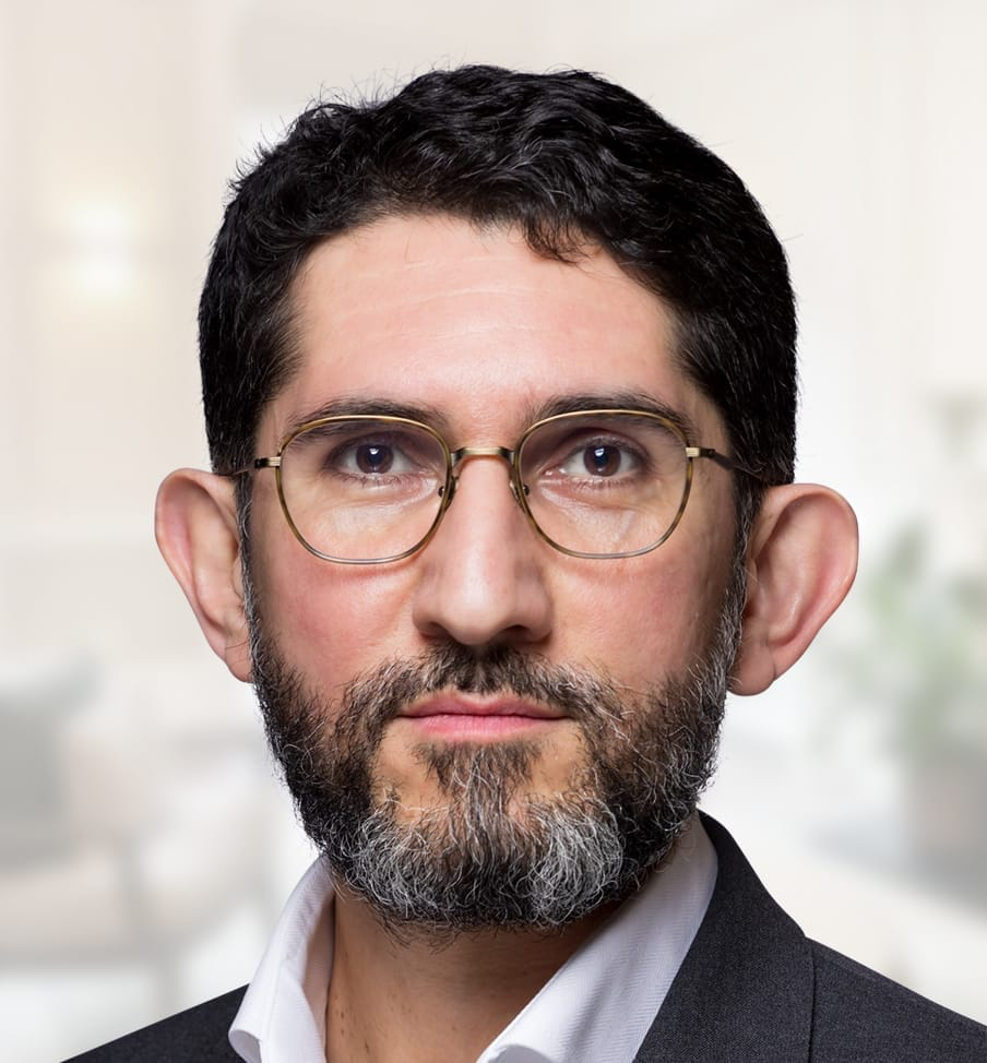 Professor Nima Heidari, headshot portrait